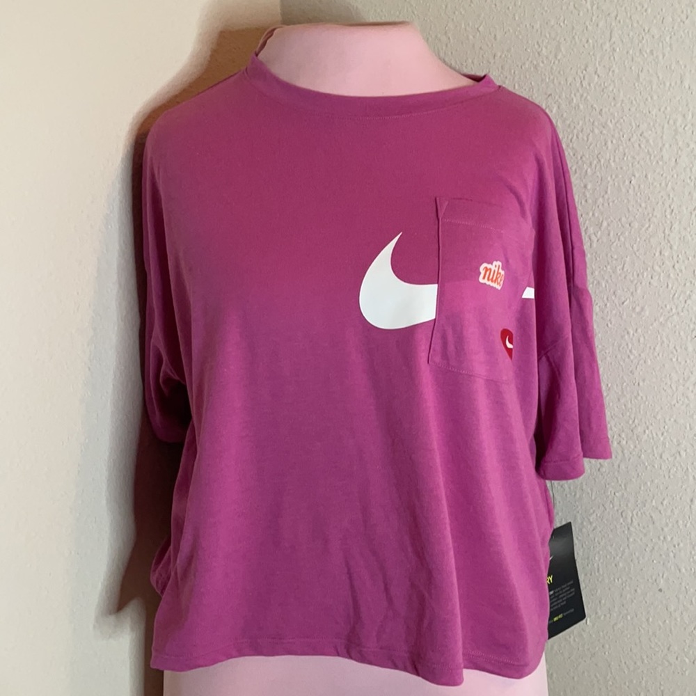 Nike Loose Fit Tee